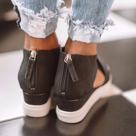 JEFFREY Cut out Sneakers -BLACK - Picture 2 of 6